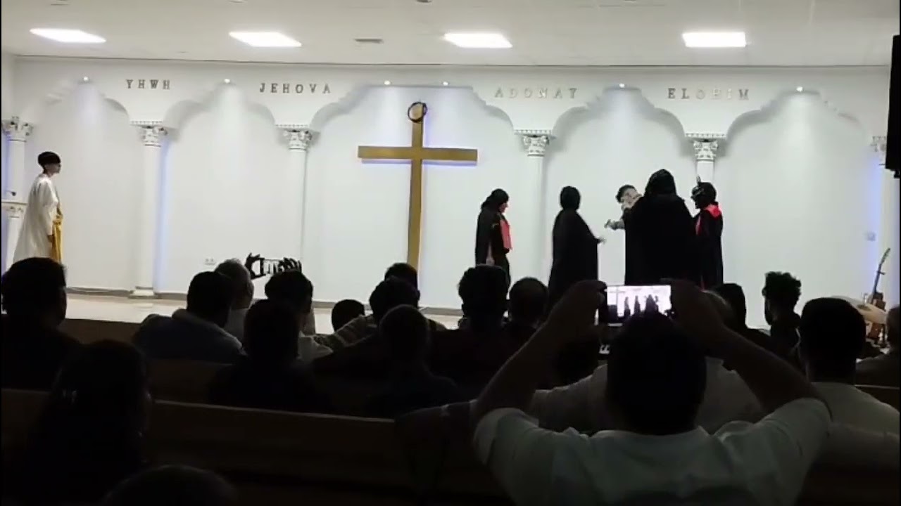 obra de teatro de los jóvenes de la iglesia de la vall d'uixo