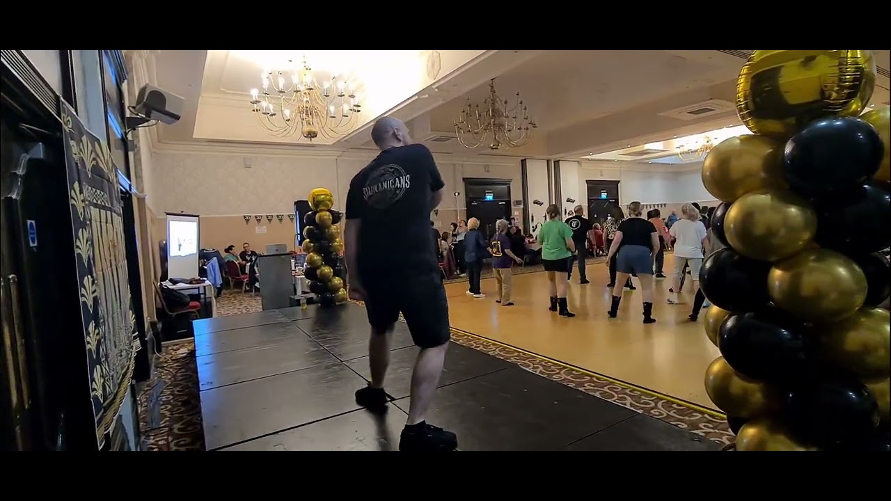 THICK SICK Line Dance de Shane McKeever & Niels Poulsen 