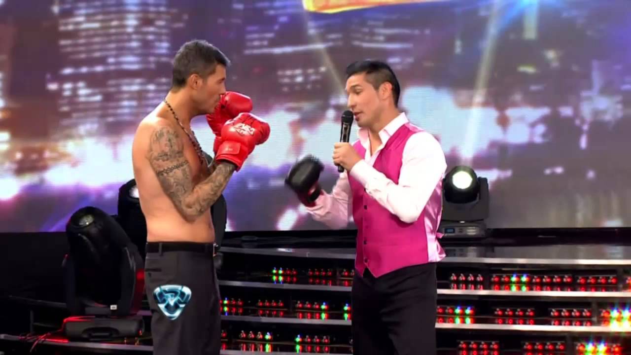 Showmatch 2012 - Maravilla Martínez VS. Tinelli, primer round