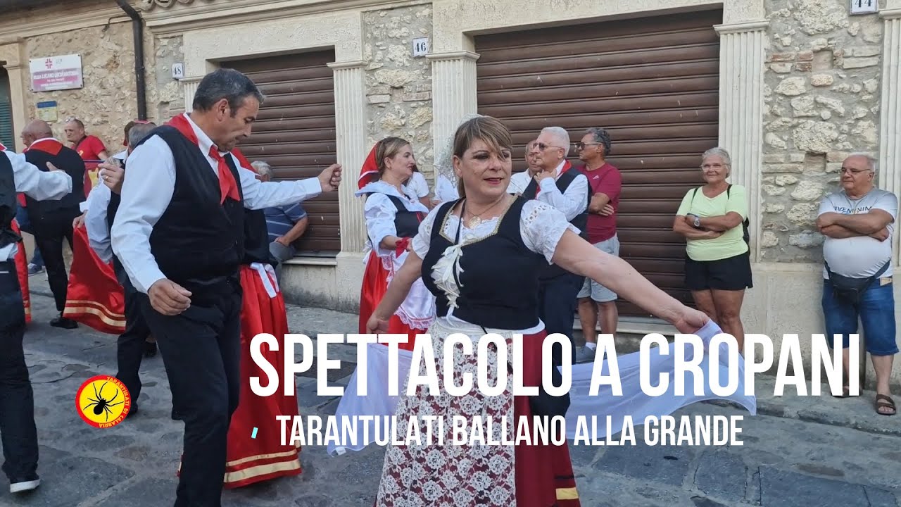 127 - SI BALLA LA TARANTELLA CALABRESE A CROPANI(CZ)