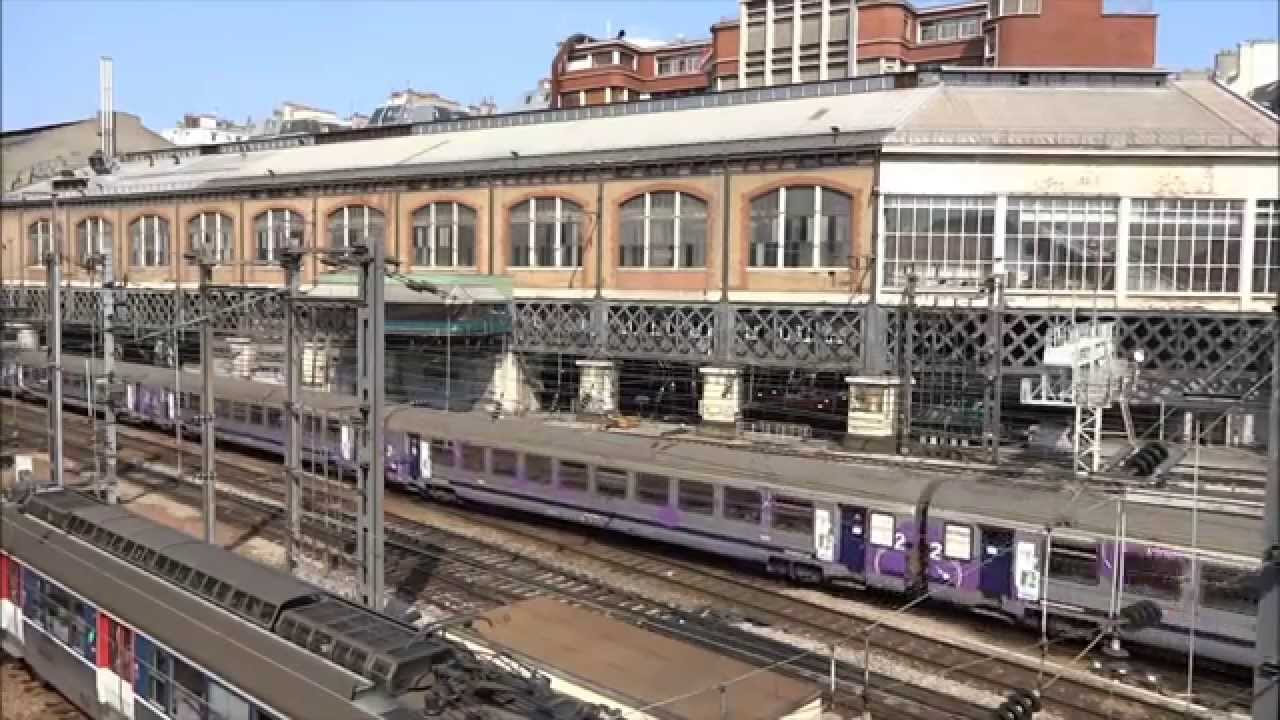 Départ d'une rame réversible Corail Haute-Normandie