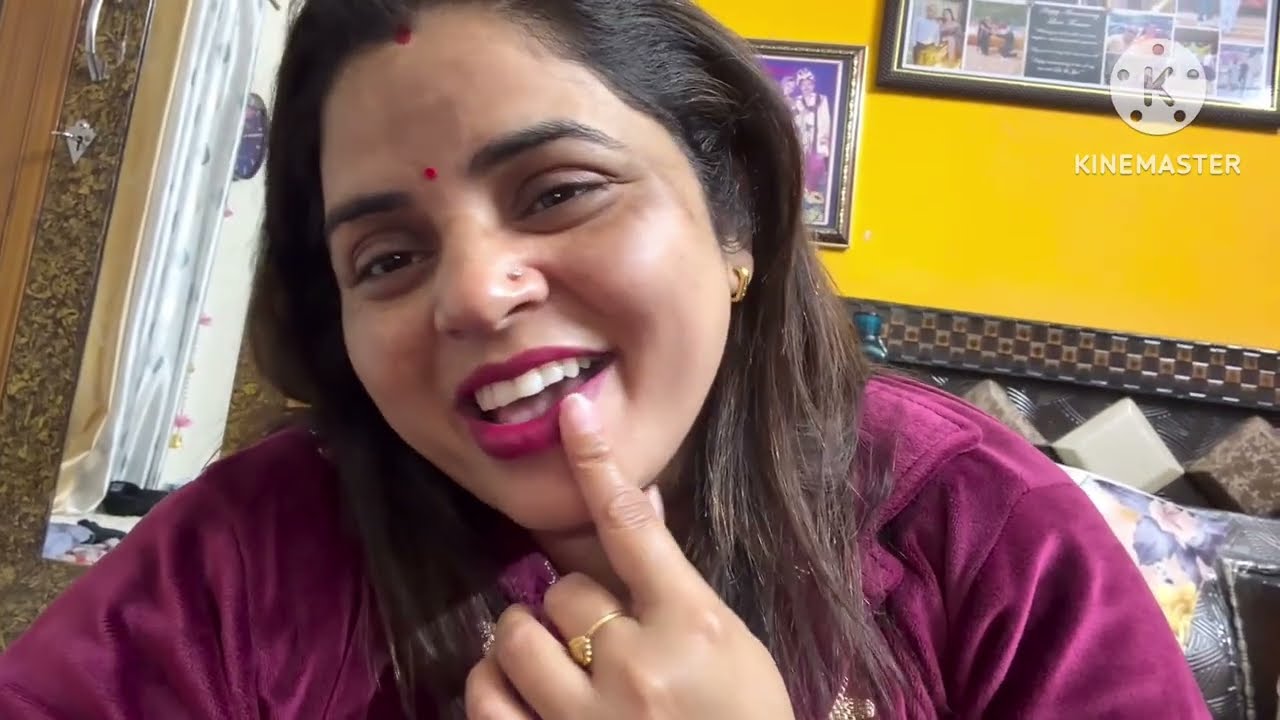 Dekho Anty kon sa gana gayegi 👍🏻😍😍￼