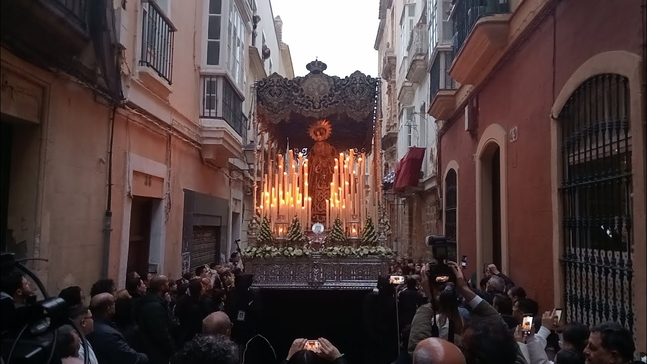 Dolores Servitas Cádiz 2024. Salida y Hospital de Mujeres