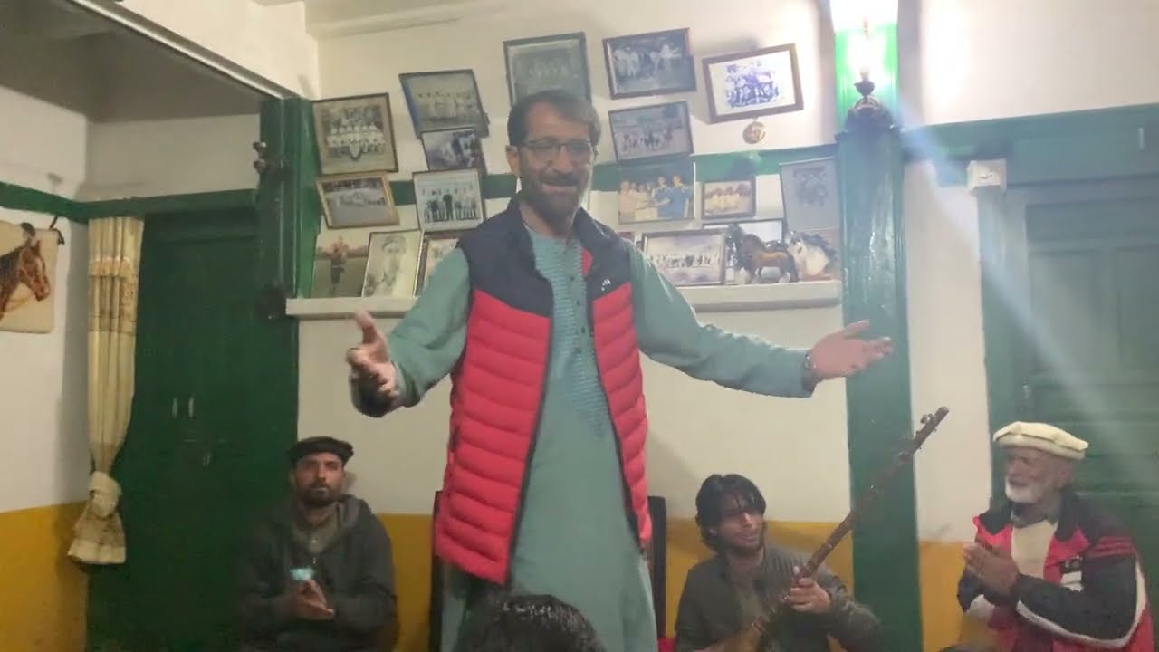 sakhiyo Malang _ Old Chitrali Song || Shuja ul HAq x Basharat Basha