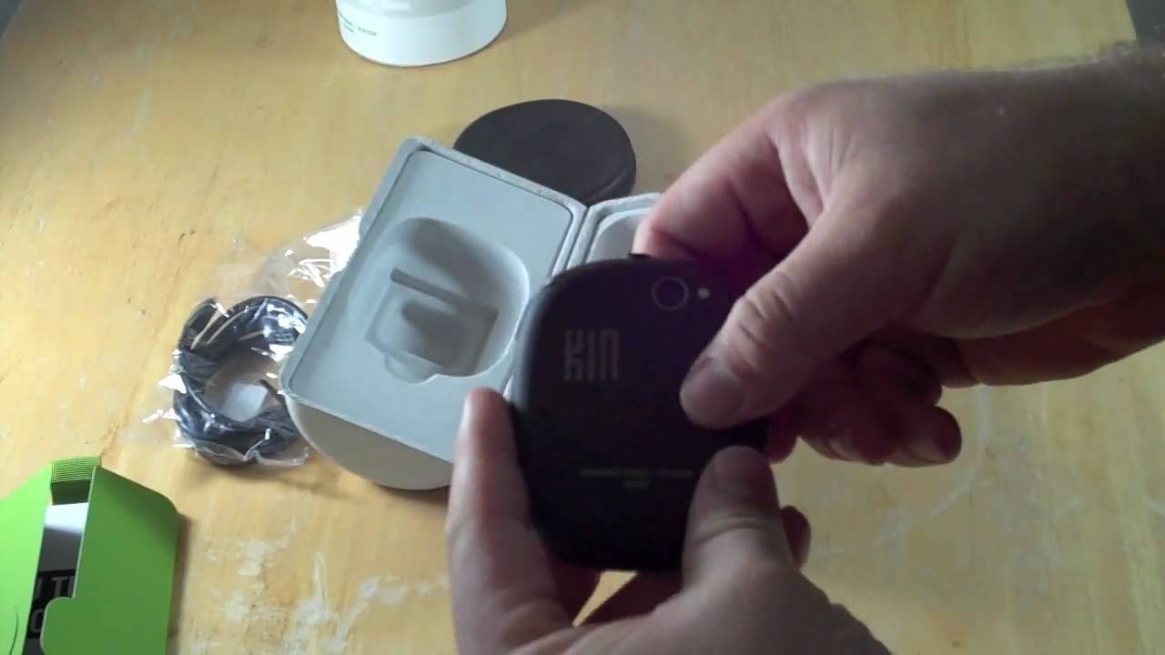 Microsoft Kin One and Kin Two Unboxing