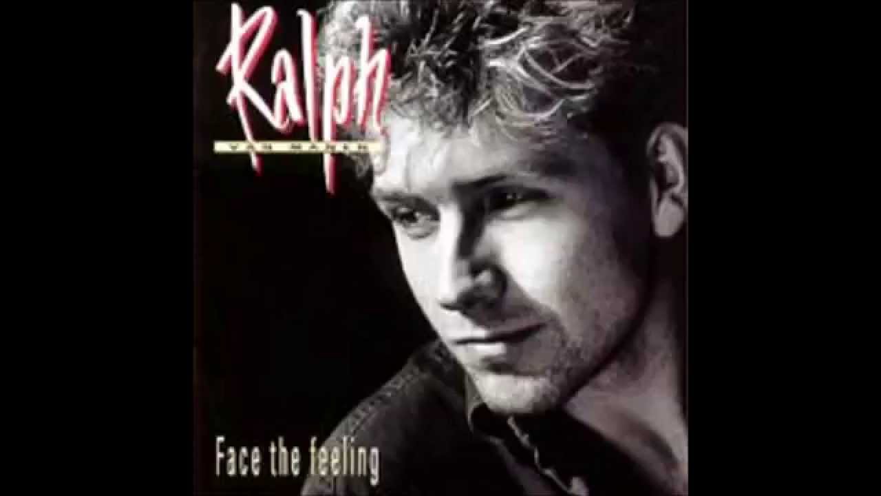 Stay close - Ralph van Manen