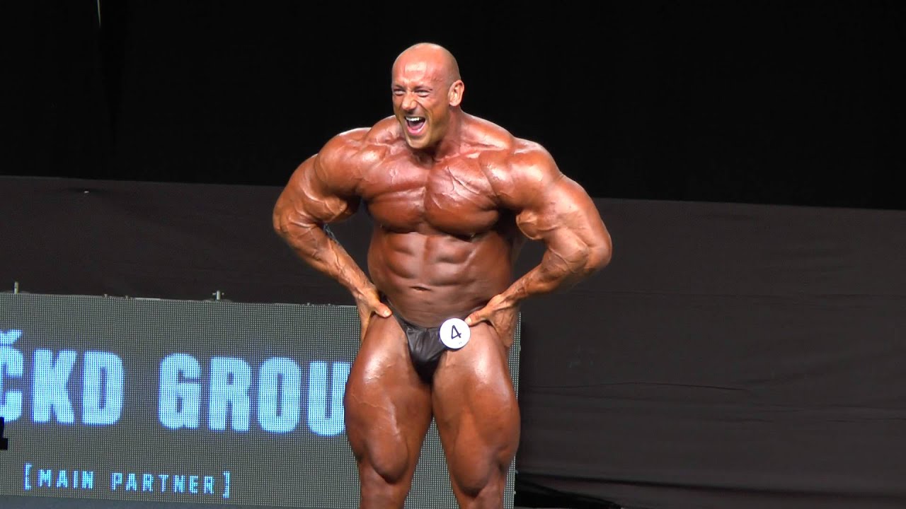 Robert Burneika - Competitor No 4 - Final - IFBB Pro - EVL Prague 2013