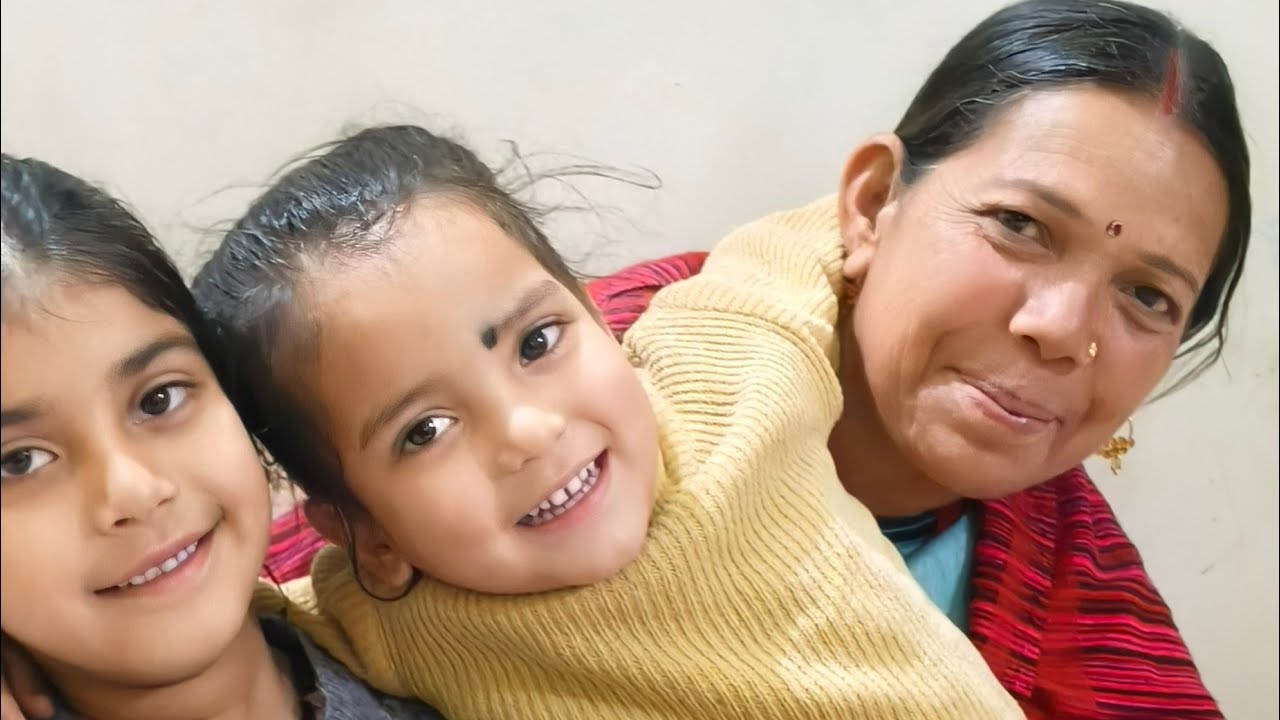 पहली बार सासू जी आए हमारे देहरादून वाले घर पर 🤩 हम सब खुश हो गए 🤩 जलेबी खा कर मजा आगया 😋😋