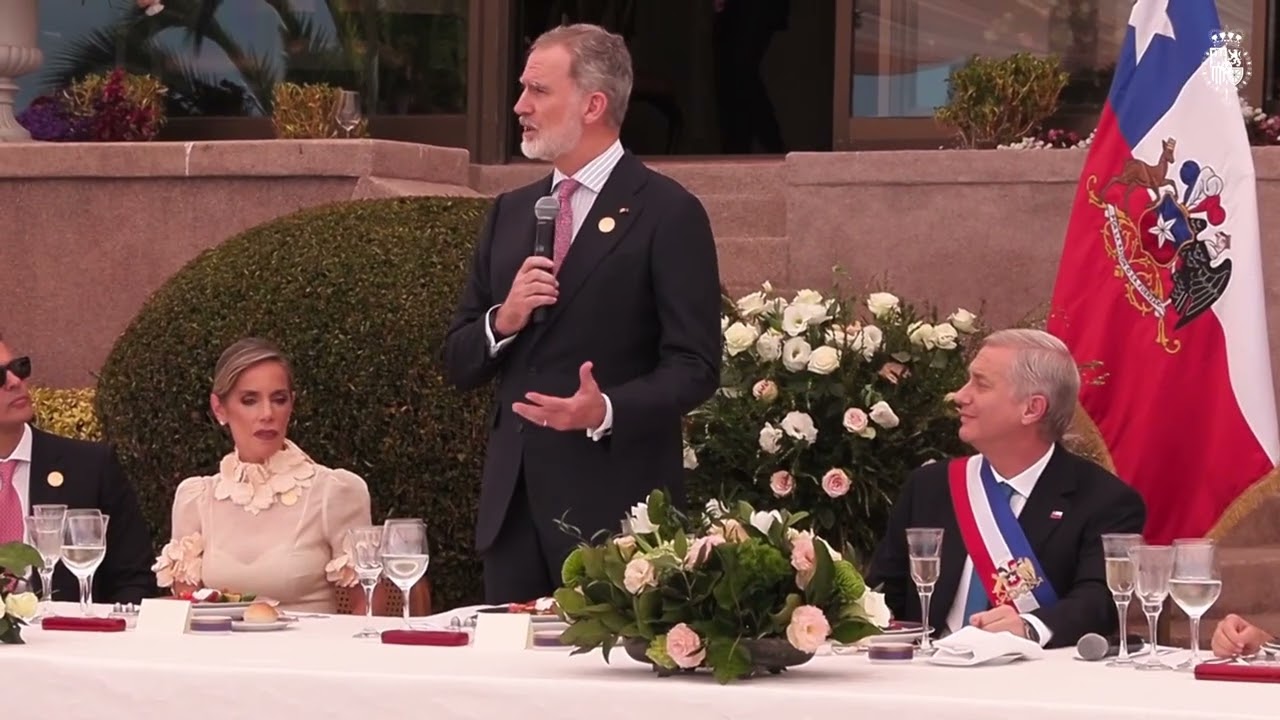 S.M. el Rey asiste al almuerzo ofrecido por el Presidente de Chile a los jefes de Estado