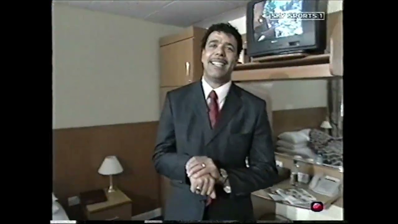Soccer AM Chris Kamara at the Home of Football   Upton Park  - 21 12 2002