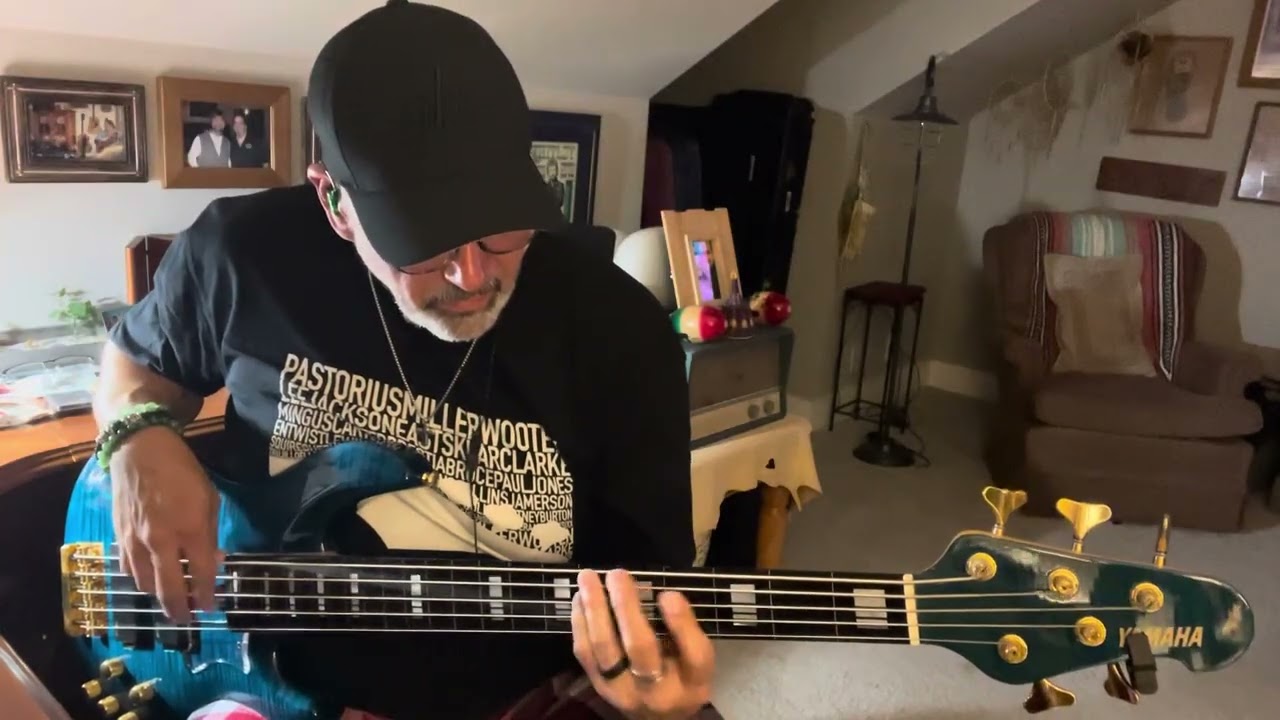 Randy Smith - It’s Probably Me (Gregory Porter/Sting -Bass Cover)
