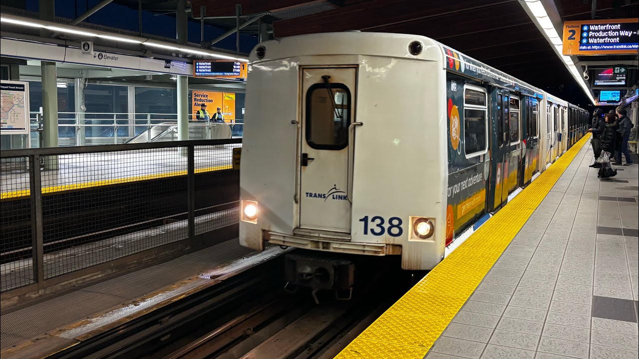 Mark 1 and Mark 3 at Braid station