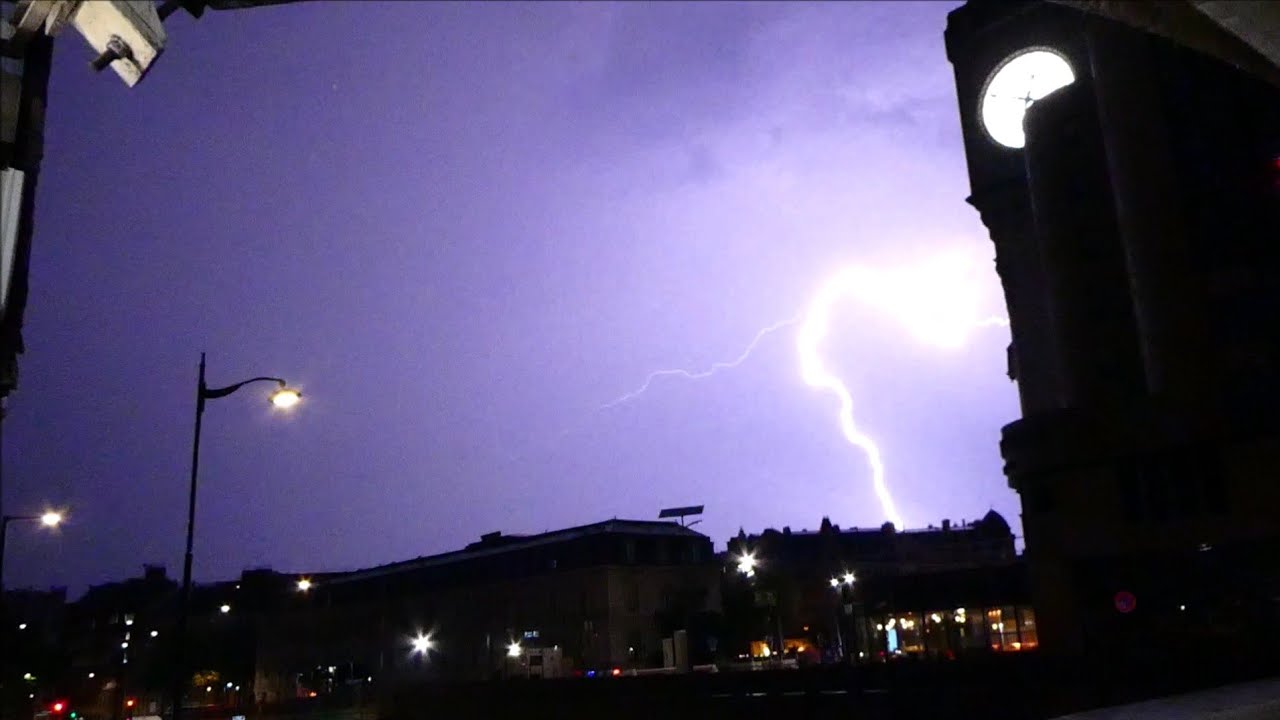 Orages venteux avec foudre sur PARIS et le Val-d'Oise dans la nuit du 13 au 14 juin 2025