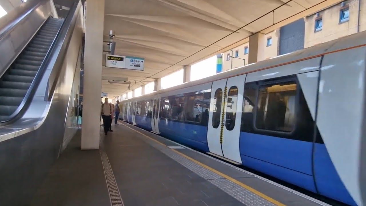 CUSTOM HOUSE Elizabeth Line Station (2025)