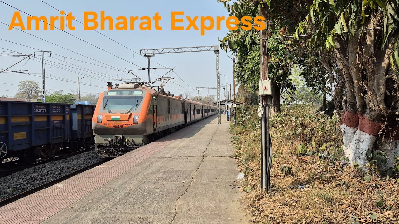 Gaya Vande Bharat,  Howrah Amrit Bharat and Saktipunj Express #Viral #viralvideo 