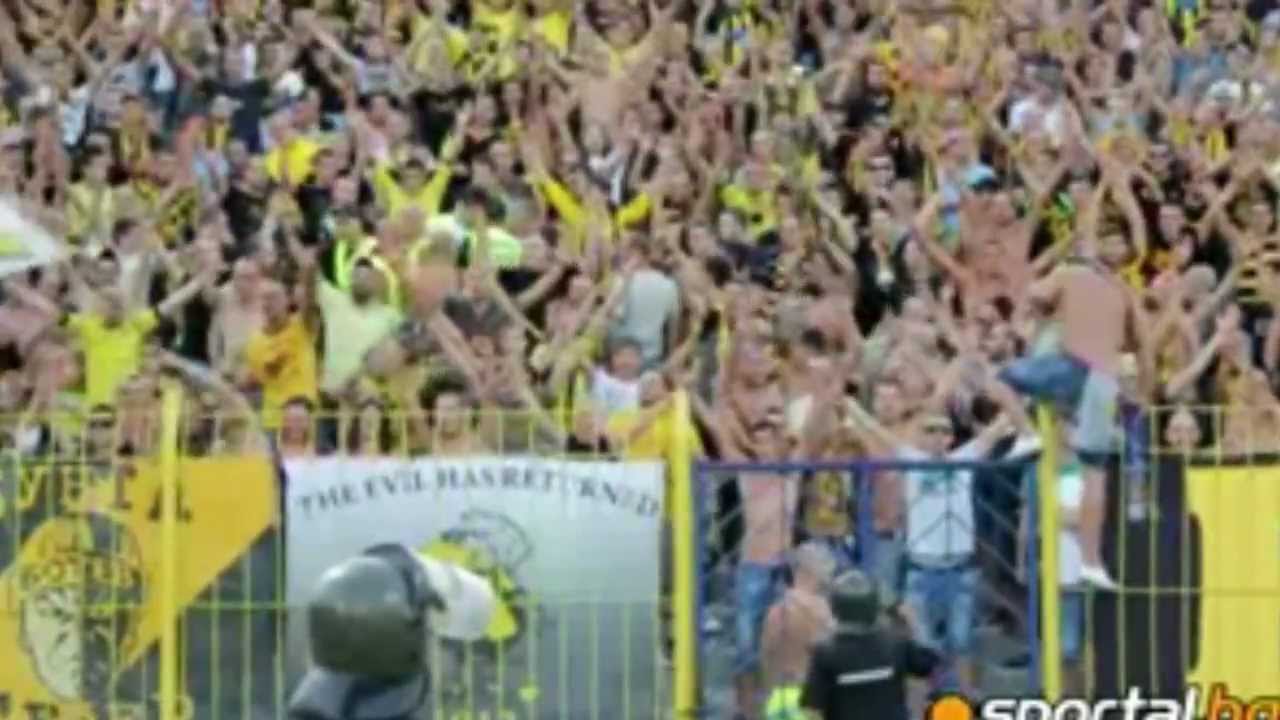 3000 amazing fans of Botev Plovdiv on tour Sofia against Levski [19.08.2012]