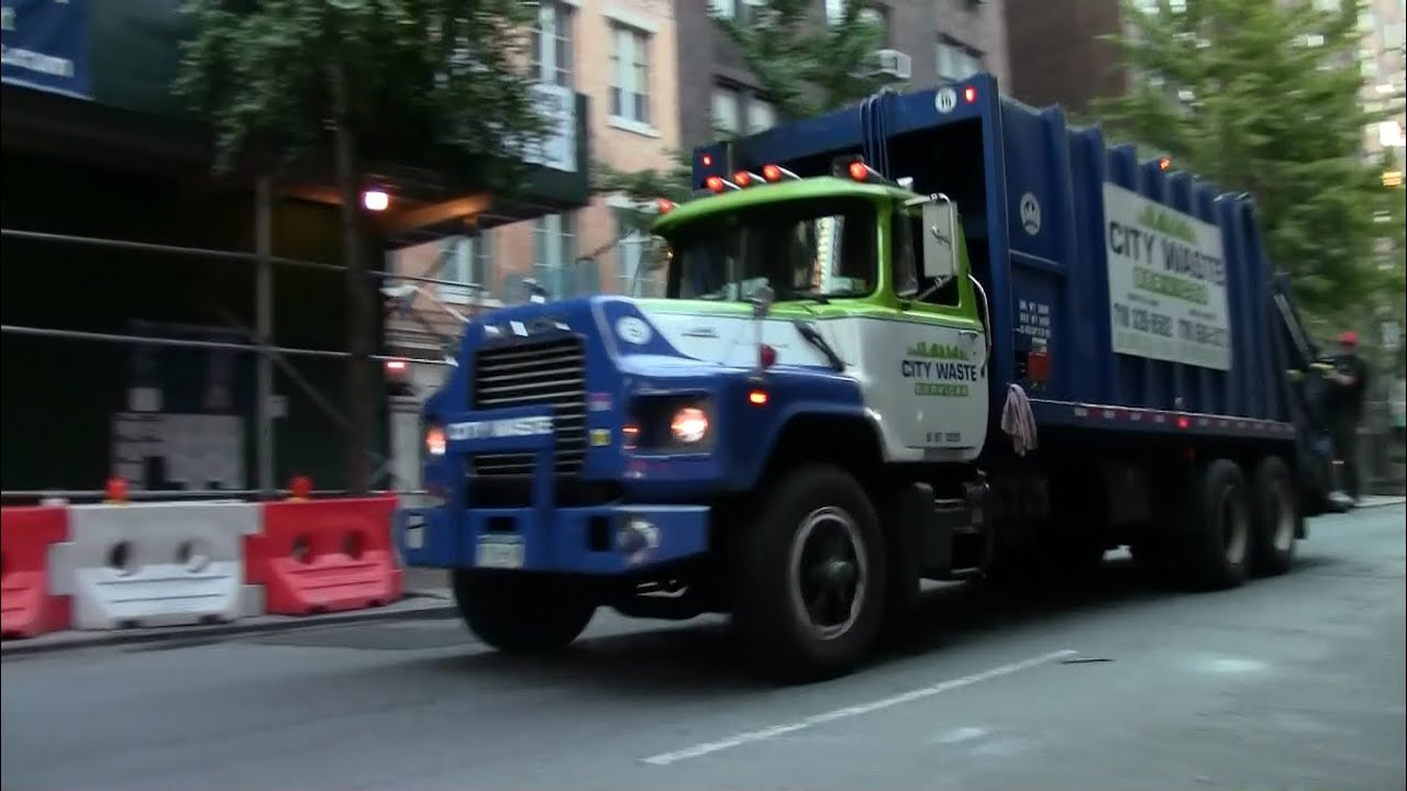 Mack DM Leach 2R-II