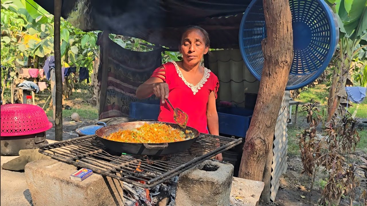 Que Le Pasa A Doña Irma, La Vemos Muy Triste😥