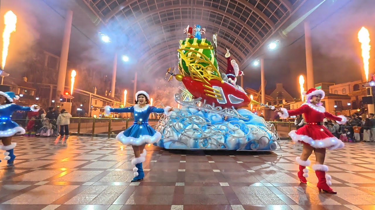 [4K] 2025.11.17 롯데월드 해피 크리스마스 야간 퍼레이드 첫공연 - Happy Christmas Parade, Lotte World