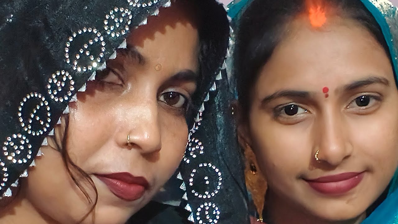 Rajni saroj , vlogs video,  gayak khushbu rani urf monu ki patni monika Menika pratapgarh uttar prad