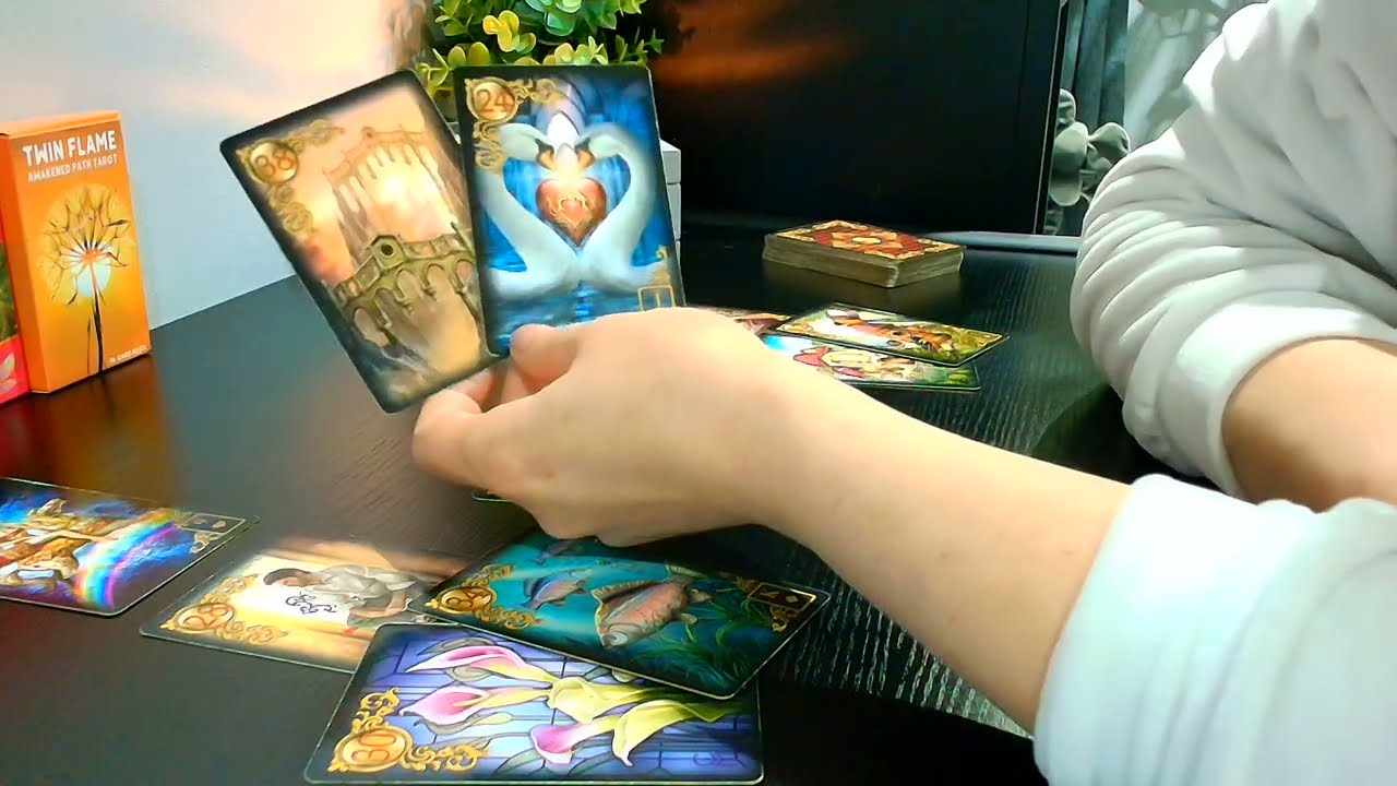 💕 Te vrea alături dar nu înainte de a curāța drumul  pe care să-l parcurgeți împreună...