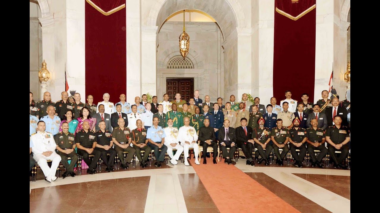 President Kovind meets faculty and course members of the 58th Course of the NDC