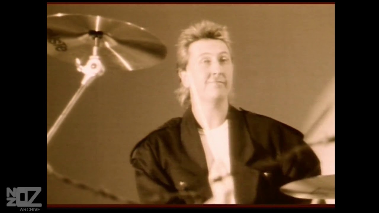 Avion - Berlin Wall (1987)