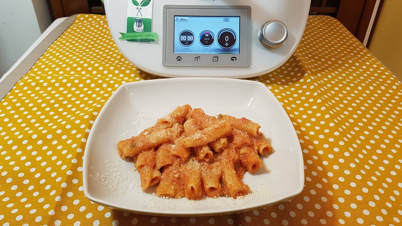 Pasta con pomodoro prosciutto e salame bimby per TM5 e TM31