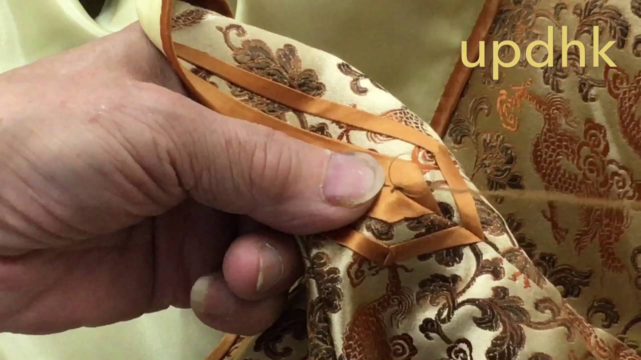 殷師傅示範旗袍腳叉打棗