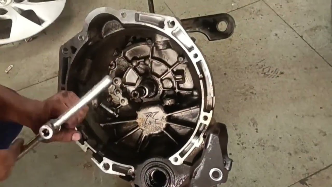 clach kaise karen Hyundai accent ka clutch issue and oil leakage problem solve 🧑‍🔧