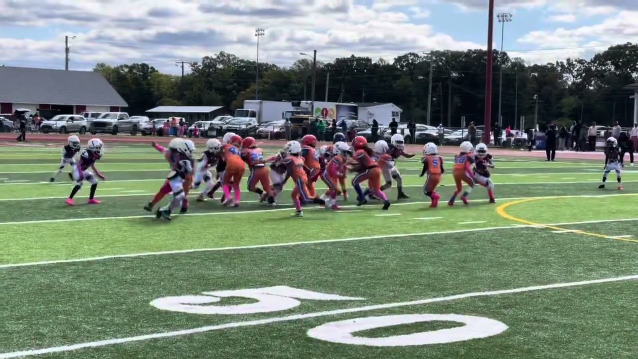 Few clips from this season team highlights loading up 💪🏿🔥🏈 #football #explore #youthfootball
