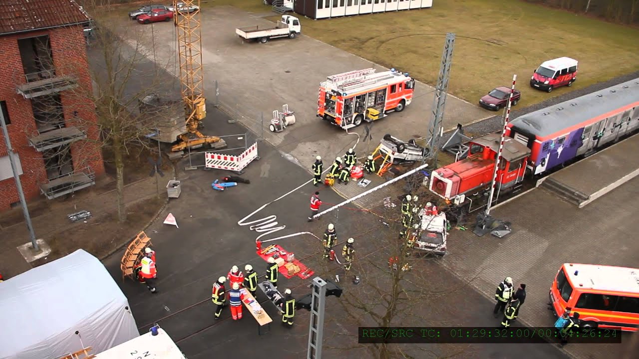 Übung - Institut der Feuerwehr *VOLLE LÄNGE*