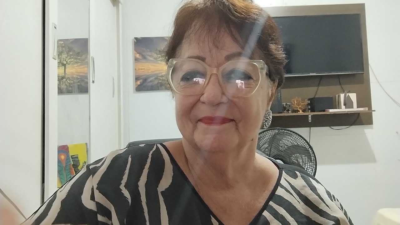 #Respondendo a inscrita da#Valmira comidas caseiras#Celia para q tá feio 
