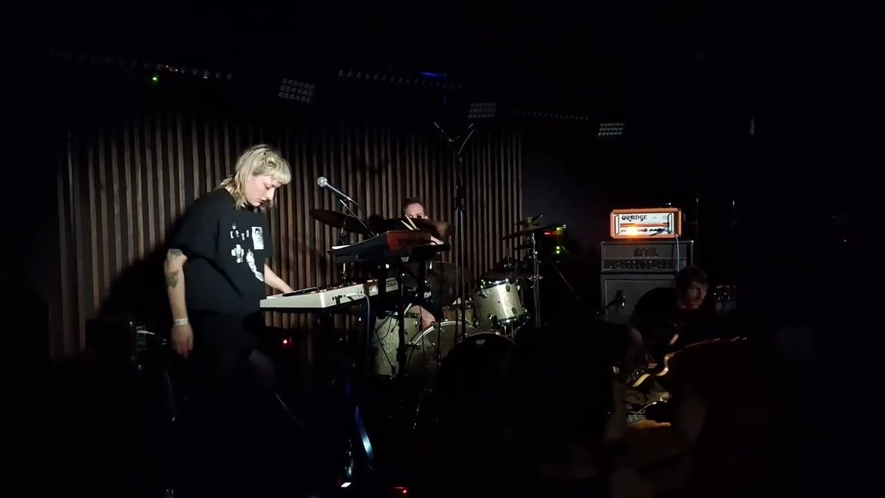 DEÛLE LIVE AT THE A38 SHIP BUDAPEST 05/03/2024