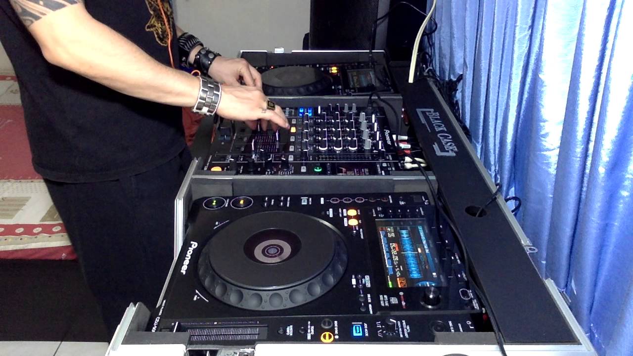 Tech-House HD Mix #01 - January 2015 (Tracklist in the description)