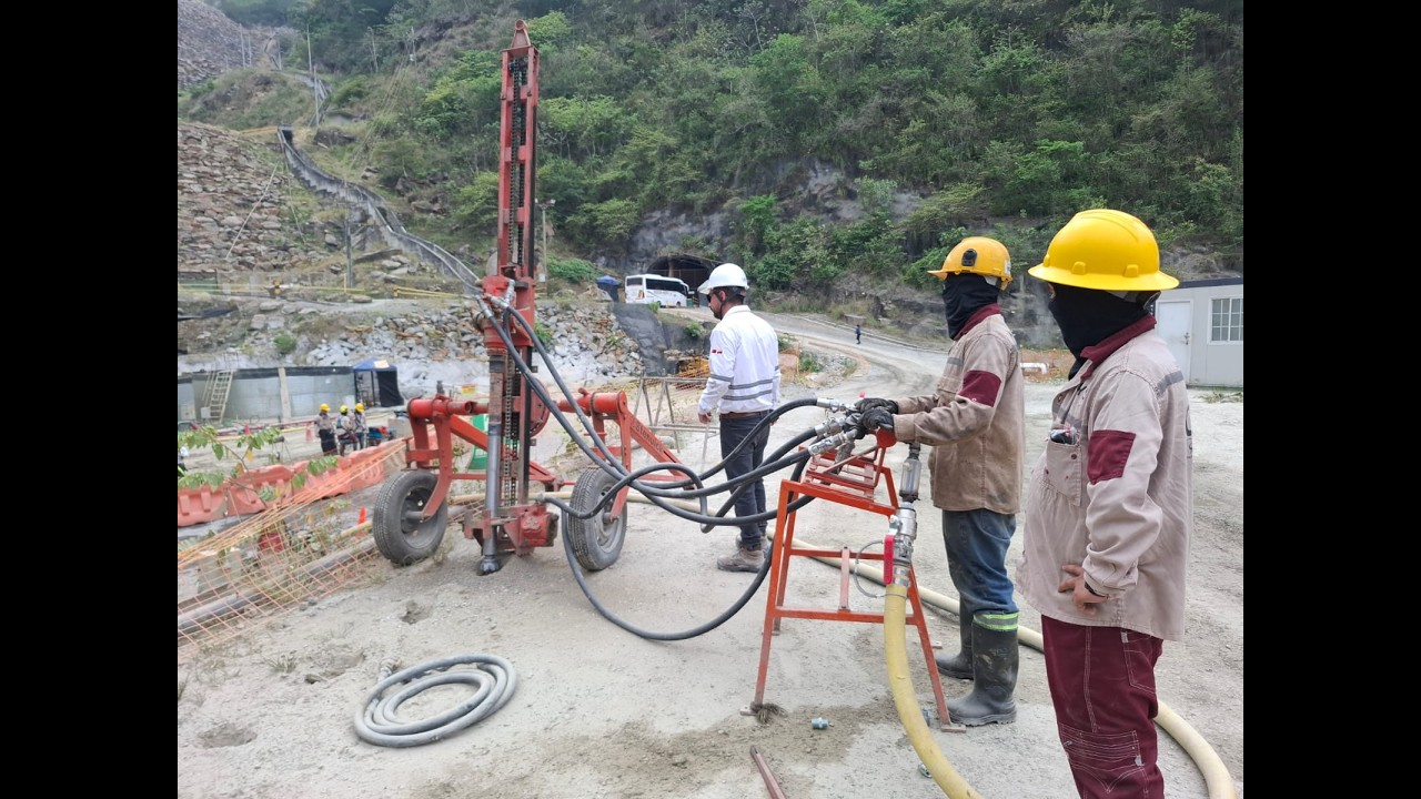 Wagon Drill Stenuick MD85 Sold in Colombia