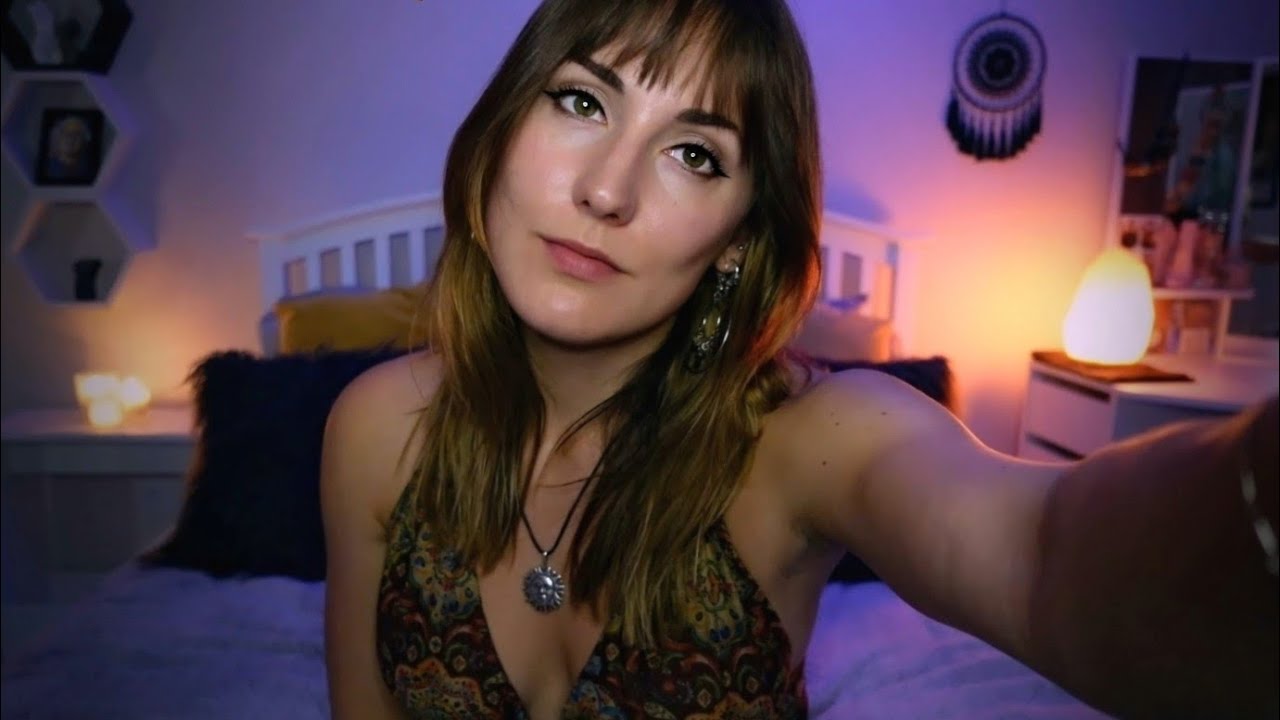 Scottish lass relaxes you a wee bit tonight 💤💙 ASMR