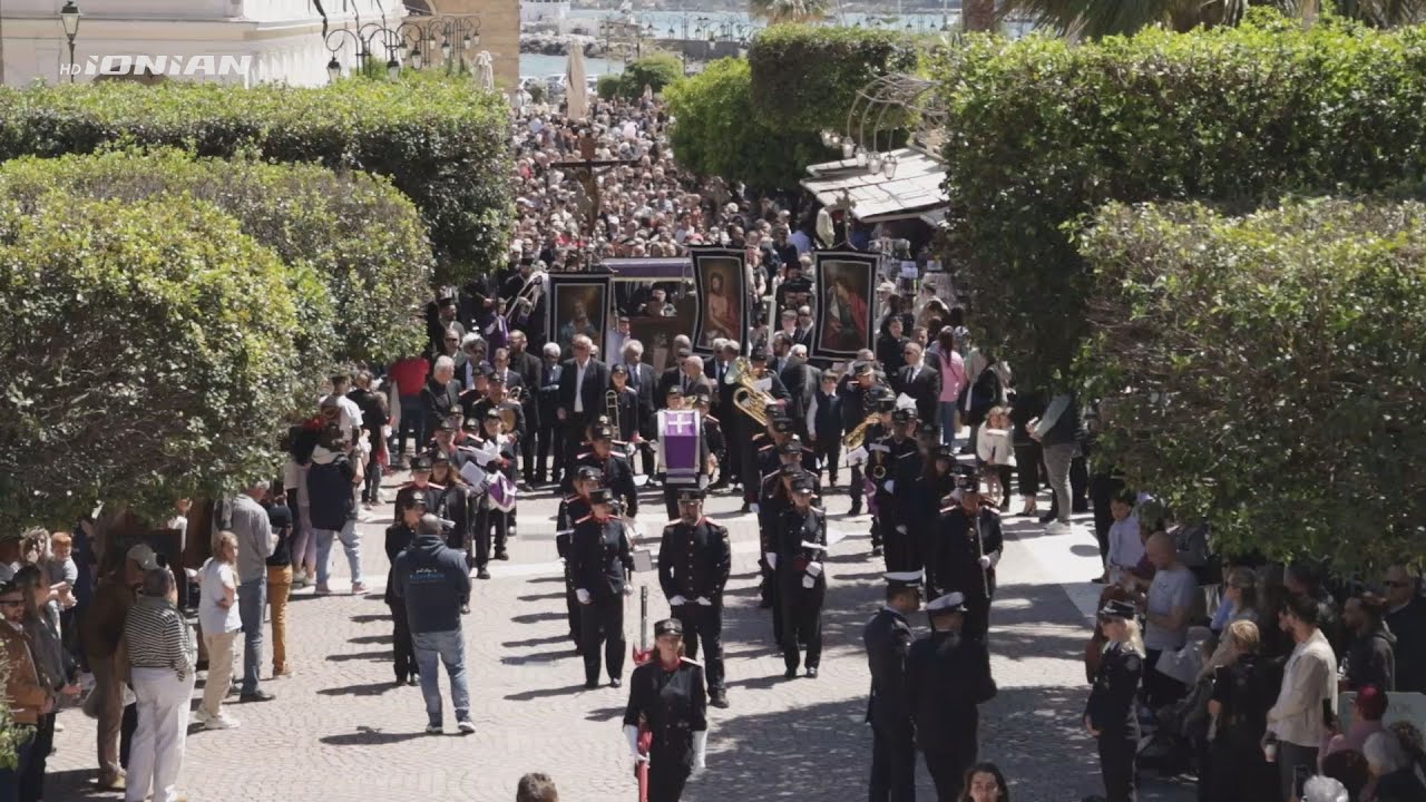 Η περιφορά του Εσταυρωμένου στην Ζάκυνθο | Μεγάλη Παρασκευή 2025