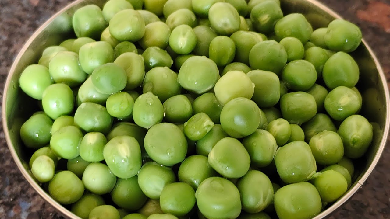तुमच्या कडे एक वाटी मटार असेल तर लगेच बनवा हा पदार्थ /mutter recipe / mutter sanaks starter nagets 