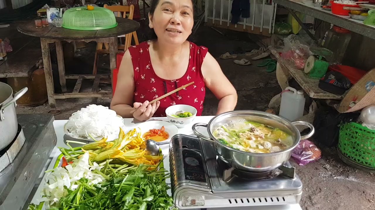 Hôm Nay Mình Nấu Lẩu Thái