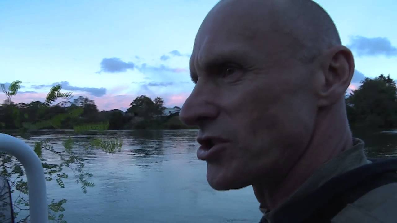 JSTWT- New Zealand: Joss meets with the EarthRace Conservation Team