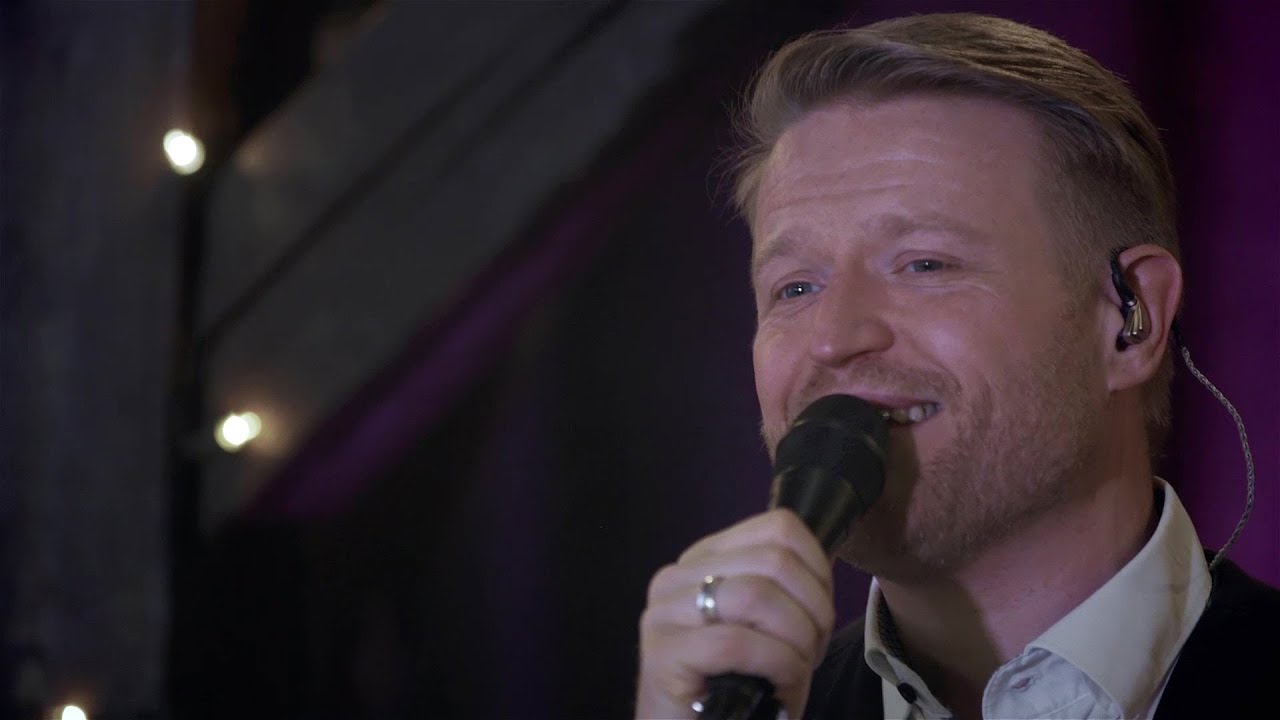 Driving Home For Christmas | The Flexibles (Chris Rea Cover)