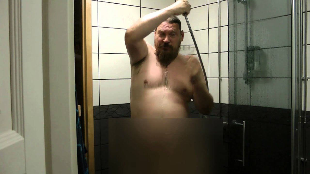viheraho suihkussa sensuroitu versio