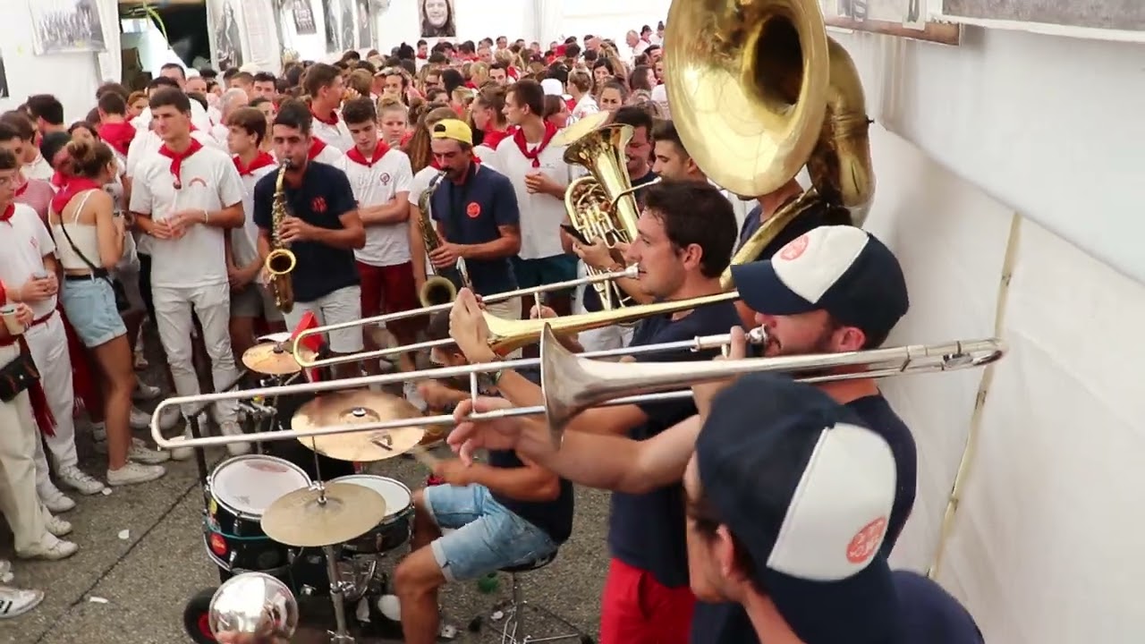 Le Brass Coulé (40) au V.V.M.P.T. - Dax, La Féria ! (2022) Dax (40) - Survivor