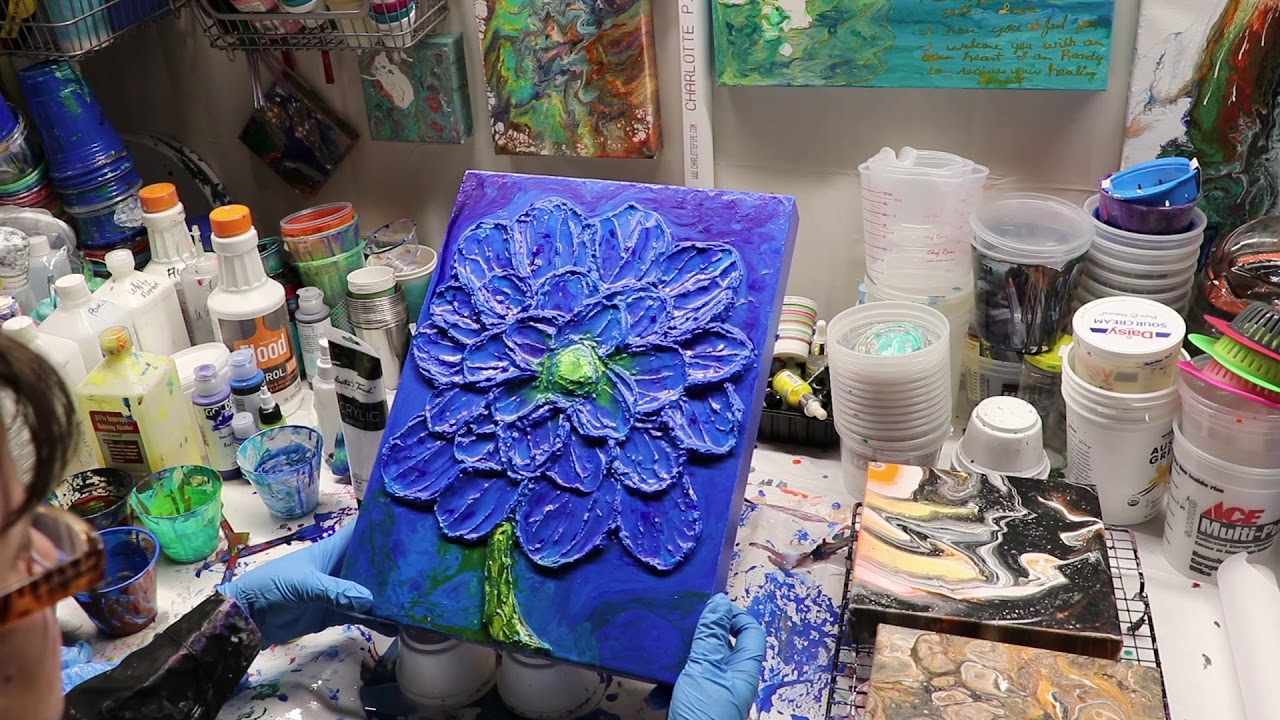 Textured Fluid Pour