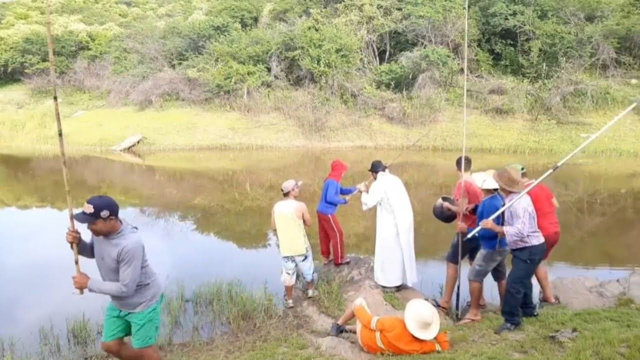 Bastidores  !! Seu Zenildo levou o peixe pro prefeita Chico e Seu Mané achou roim  !!
