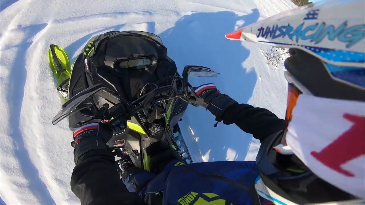 Kelkkaillaan Pyhätunturilla Lynx Xterrain 900 Turbolla! (Video vuodelta 2020)