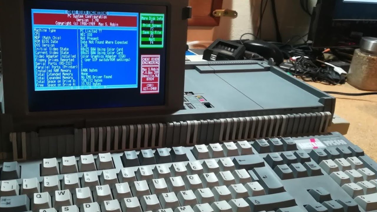 Amstrad PPC512 1987 Pierwszy przenośny komputer stworzony przez firmę Amstrad. Czy było warto kupić?