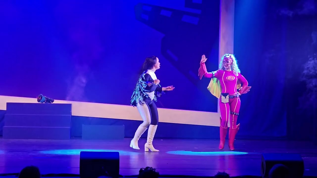 mega mindy ekster