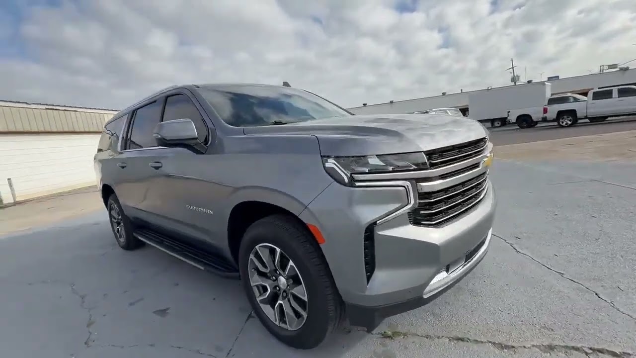 2022 Chevrolet Suburban 1500 LT 43990A